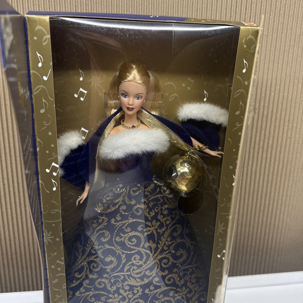 Vintage 2001 Mattel Ring in the New Year Barbie Doll 52742 New in Box - Picture 3 of 8